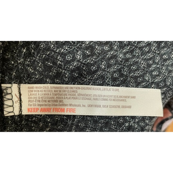 Free People Someone Like You Women's Dress Slip Mini Peplum Hem XS Black Floral - Picture 6 of 7